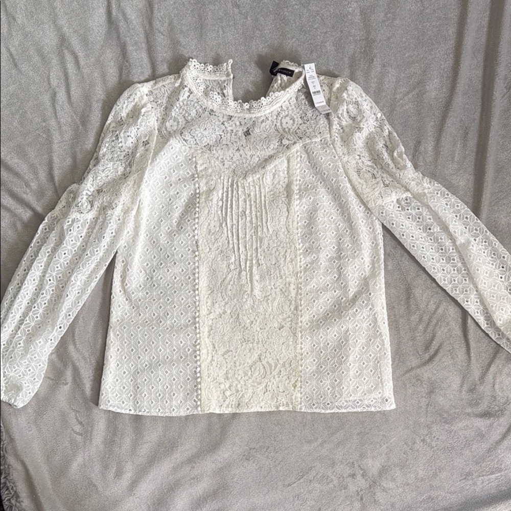 White House Black Market Cream Pleated Bib Collar Blouse